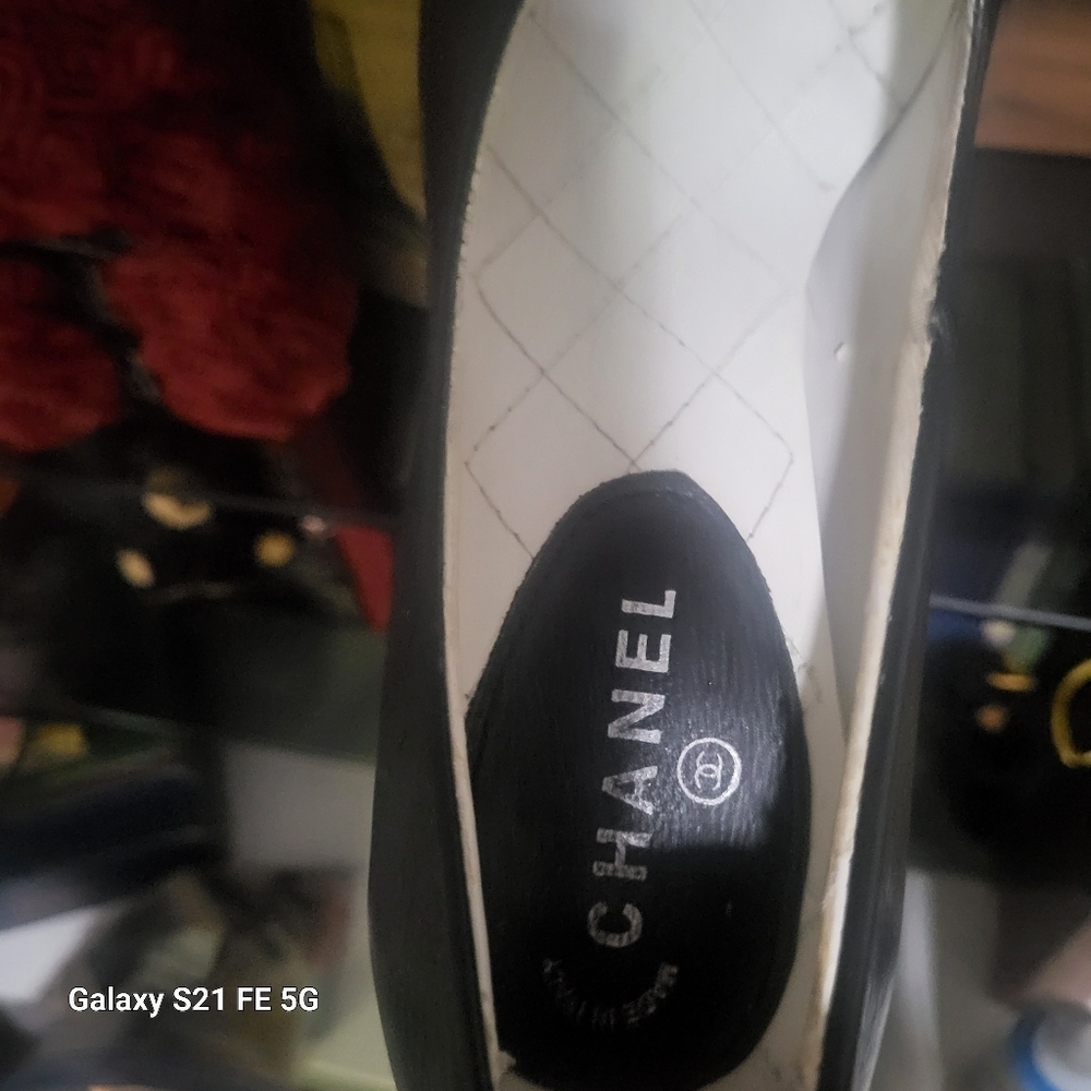 CHANEL PEARL CAVIAR PUMPS SIZE 38 - Picture 11 of 16